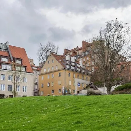 Urban Chic - Stare - Cozy And Stylish Warsaw